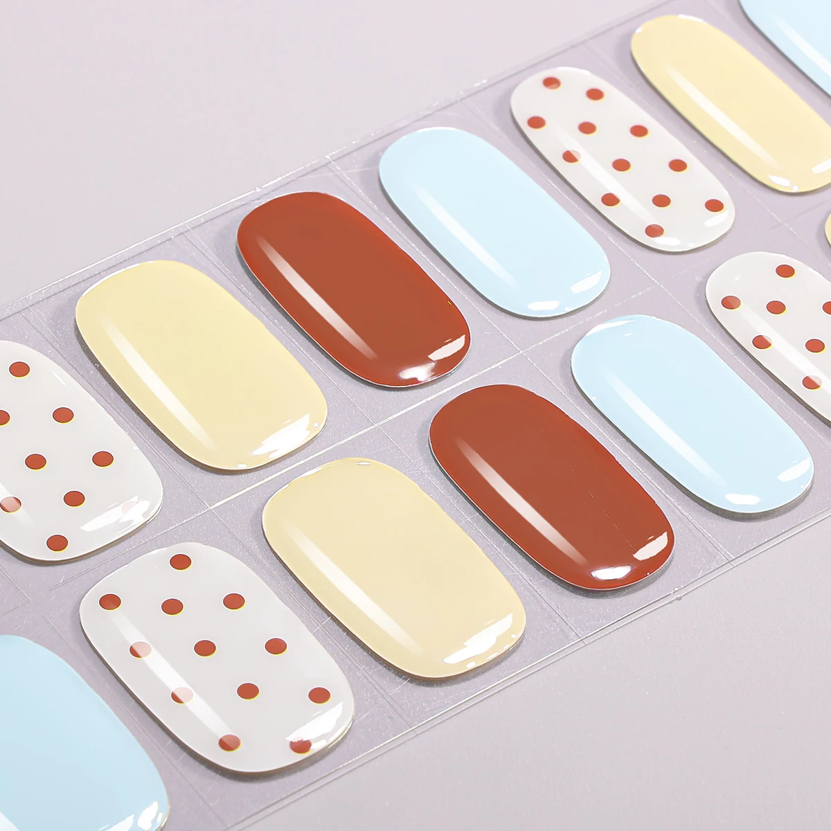 16枚入り フレンチセミキュアジェルネイルストリップ レオパ - Full Cover Adhesive のレビューと価格